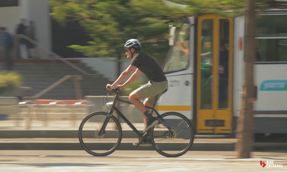 urban vs flat bar vs hyrbid bikes urban city commuting