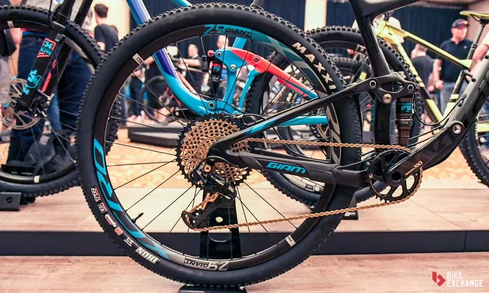 Mountain bike exchange shop